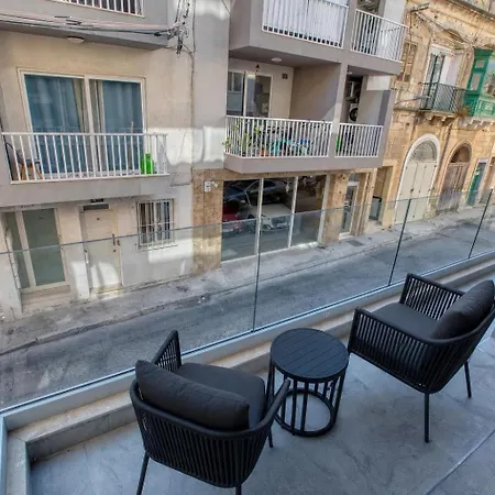 Urban 19 Residences Luxury Inn